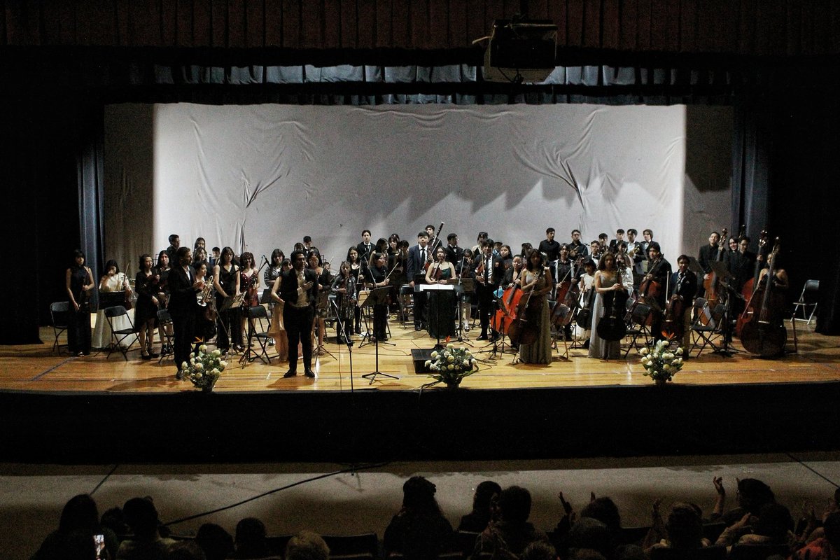 GobNeza's tweet photo. Concierto de la Orquesta Infantil y Juvenil de Ciudad Nezahualcóyotl, con el maestro trompetista, Rubén Simeó, Centro Pluricultural de Ciudad Nezahualcóyotl.
#NezaCapitalMulticultural #PorAmorANeza https://t.co/P5kPhRWskn