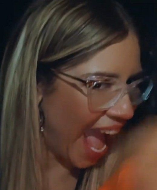 anafadamarilia's tweet photo. Se amar assim for brega, prazer me chame de: Marília Mendonça 👑♥️🥹 https://t.co/7OmMEawVSF