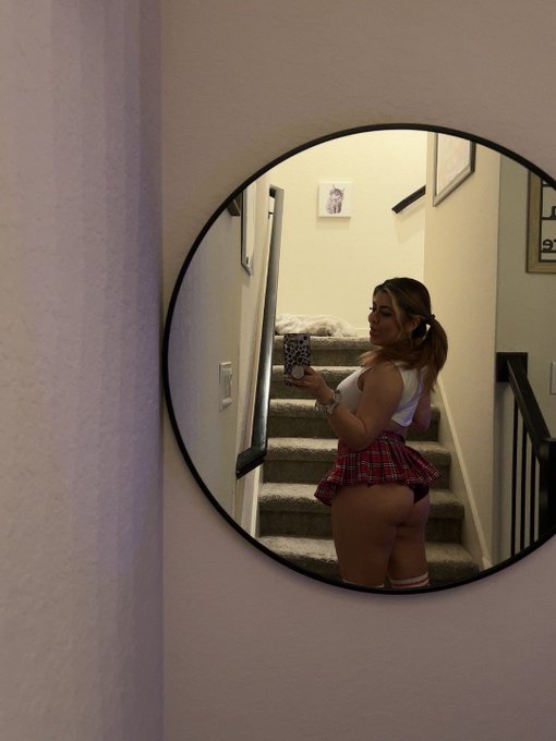 video girl 💋 https://t.co/Jht9dRisNq