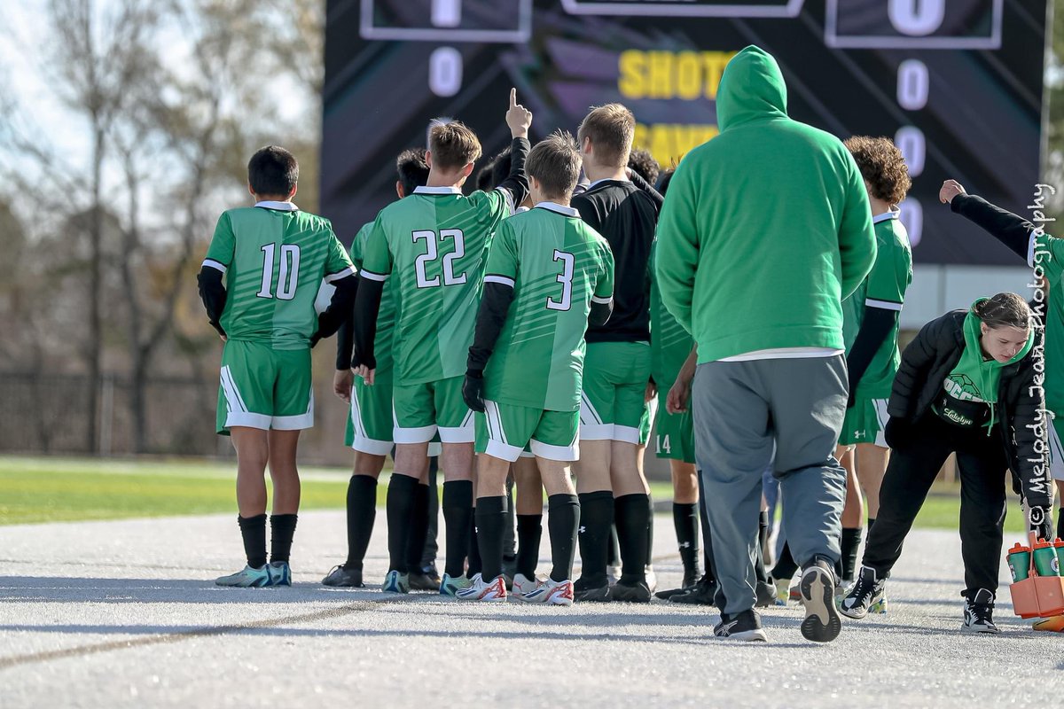 Great results this weekend for the boys. 2-1 to finish our invitational tournament. 

Tournaments: ✅
District: Loading up…