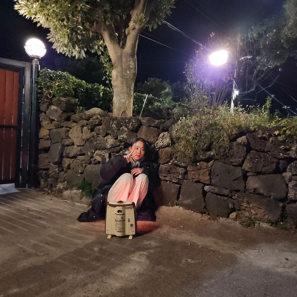 shinhs_archive's tweet photo. 240114 녜선 인스타

어른삼달 아가삼달

우리 삼달이 작아지지마😭😭

#신혜선 https://t.co/rMKJgClt0a