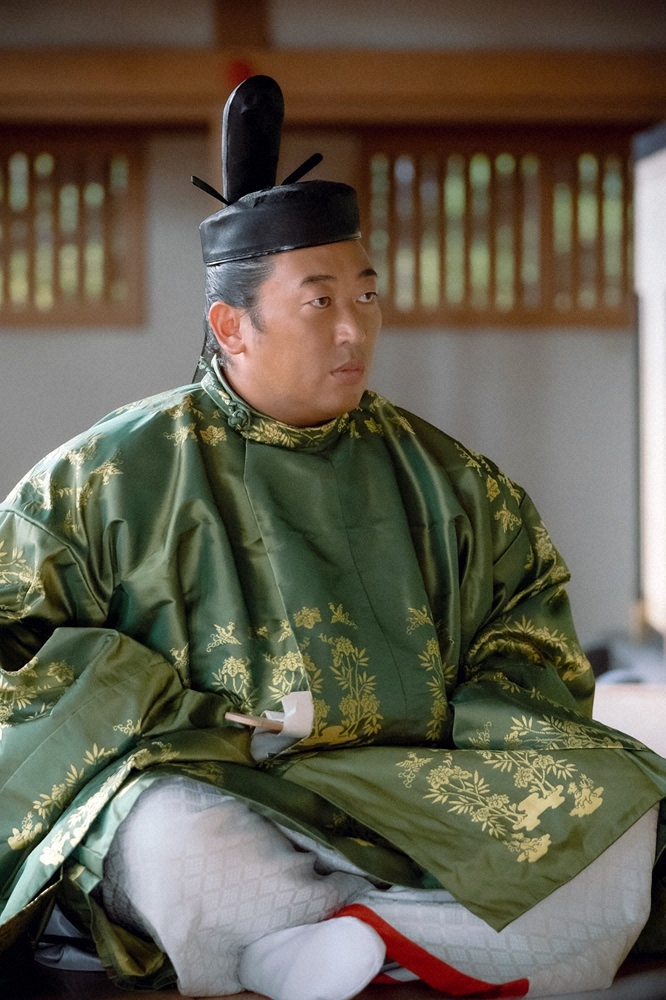 でも、幕末の姉小路公知って公家は「黒豆」とあだ名されるほど色黒で、しかも刺客に襲撃された時、太刀持ちが逃げてしまったので扇で応戦し、相手の刀を ...