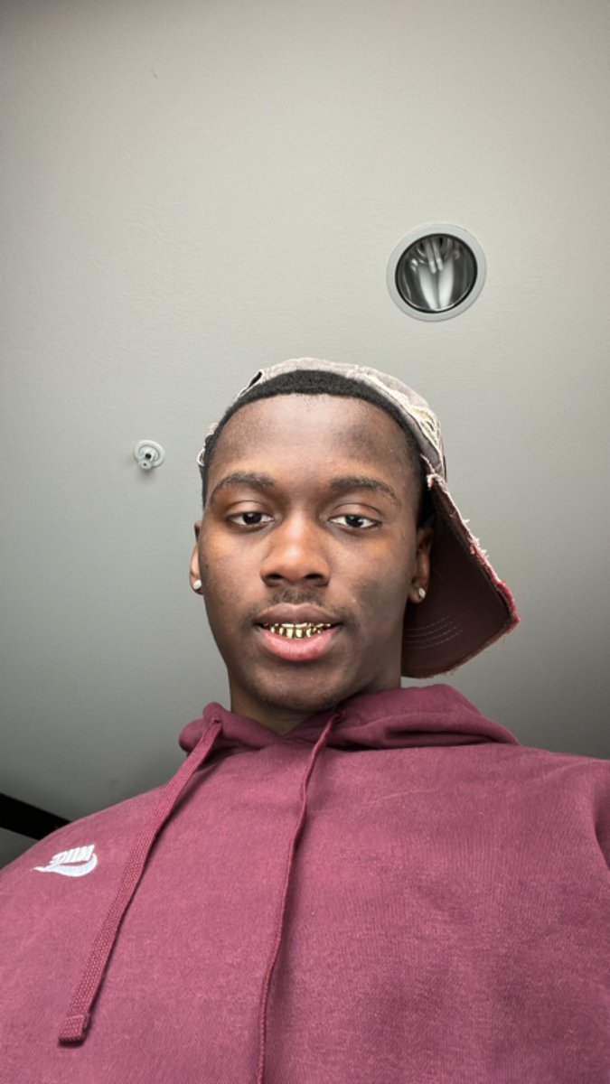 Just tryna stay cozy in dis cold ass world 🧘🏿‍♂️