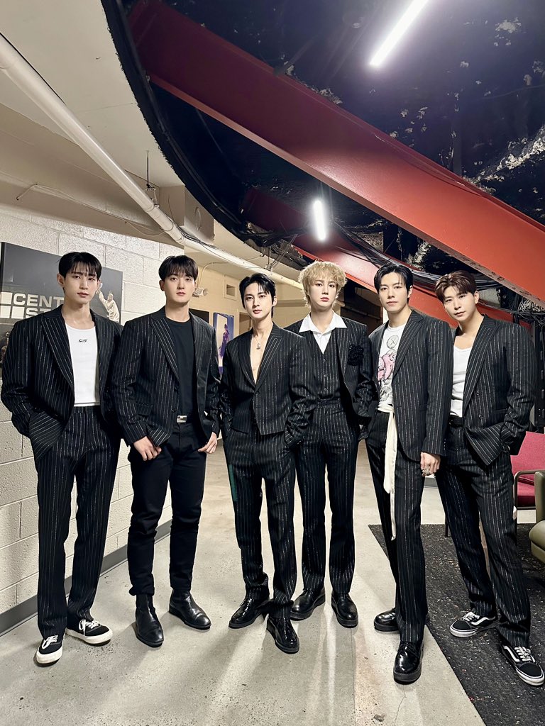 [#TODAY_VAV] 240113
#VAVinATLANTA
Thank you Atlanta!
Love you VAMPZ❤️

#VAV #브이에이브이 
#VAVinUS