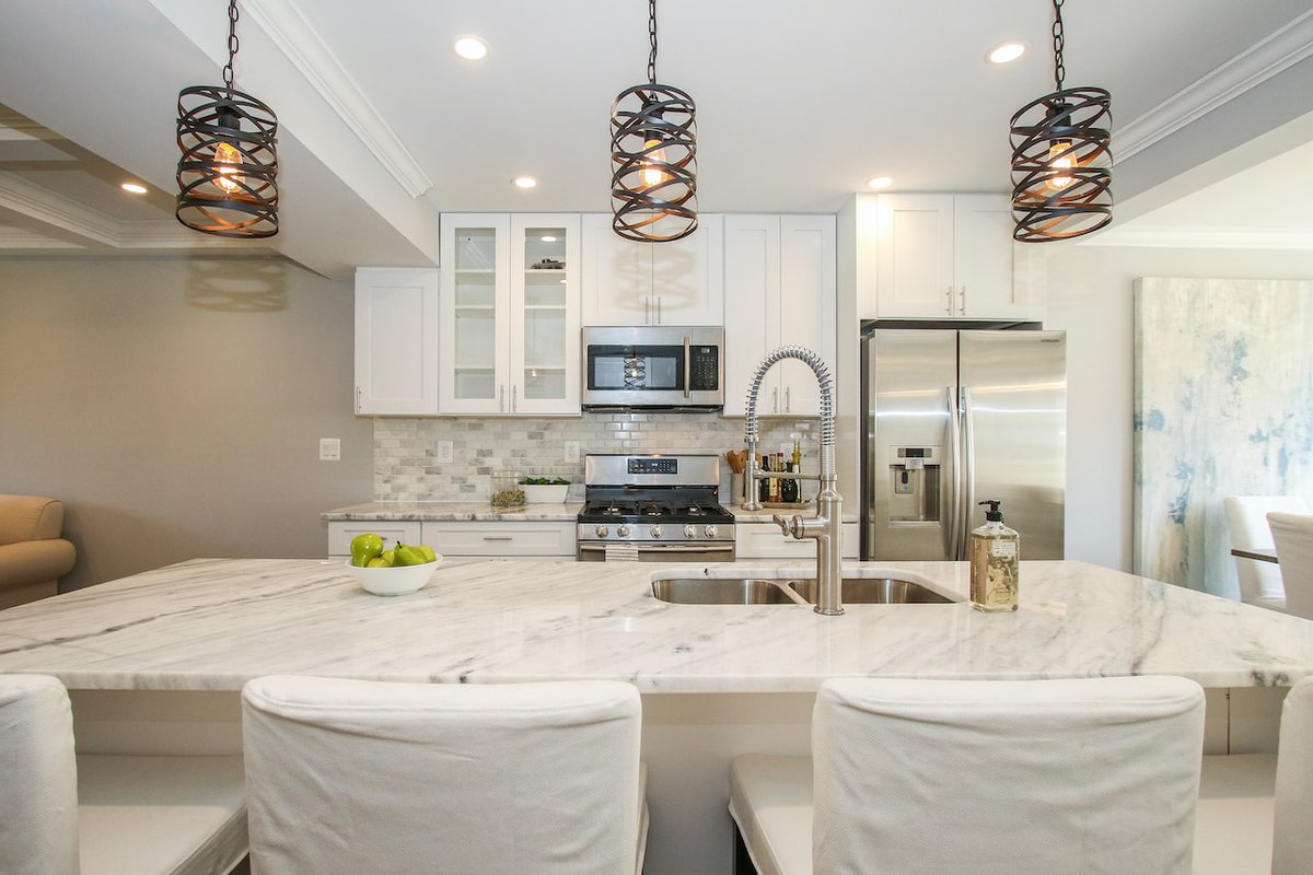 kbskitchenbath's tweet photo. Welcome to the heart of the home! 🏠✨ Experience elegance and functionality at Kitchen and Bath Shop. Learn more at https://t.co/dhjzy98eFu #DreamKitchen #KitchenAndBathShop #homedesign https://t.co/vBwUby2q2J