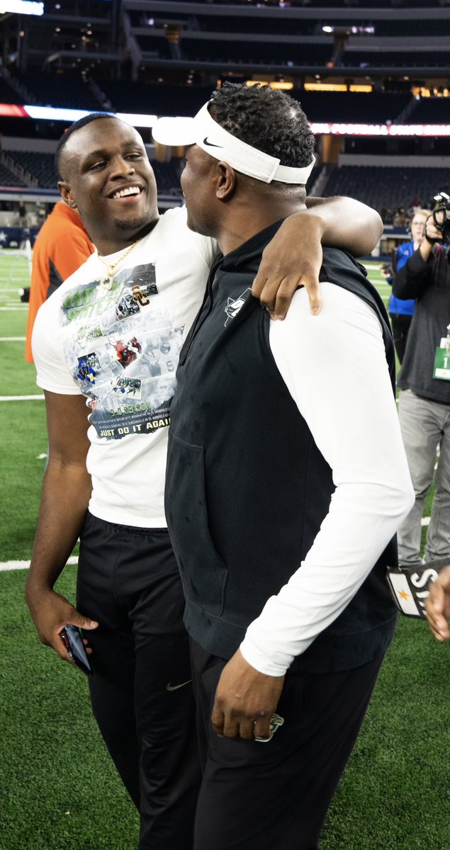 LovelyLoriM1's tweet photo. Congratulations to our @FootballDesoto Team: SBLive Team of the Year!
Congrats to Coach Mathis: SBLive North Coach of the Year & SBLive All-Texas Coach of the Year!
Congrats to @DJBailey5_ :QB All-Texas Team & @KeylanAbrams: All-Texas Team as a DL.
#2TimeStateChamps!!!! ππ https://t.co/3cS0Sp9GAn