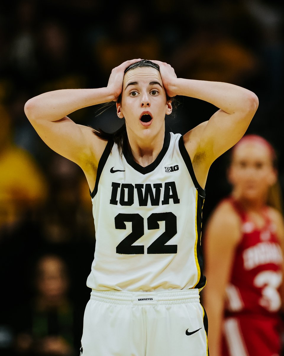 IowaWBB's tweet photo. Us pretending to be surprised when 15,000 still show up at Carver-Hawkeye Arena, despite a blizzard.

Nation's most dedicated fans.

#Hawkeyes https://t.co/K2IzZyKfrD