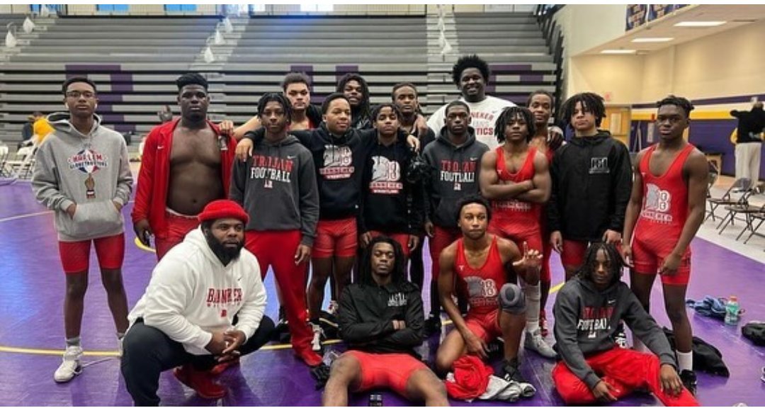 Banneker Wrestling finishes 3rd in the Region!!!! Congrats!!!!!! Next stop Individual State! @Banneker_HS @BHSAthletics_ @3debanneker @PrincipalGolden