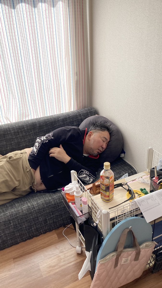 sakuradokei's tweet photo. 気持ちが凪でダーツの調子も悪い中
頑張ってくれた人おかえり💤
#JAPAN神奈川 #Best16
#美味しい中華食べて
#財布の中すっからかん
#龍波光彦 https://t.co/ASv1TImZrR