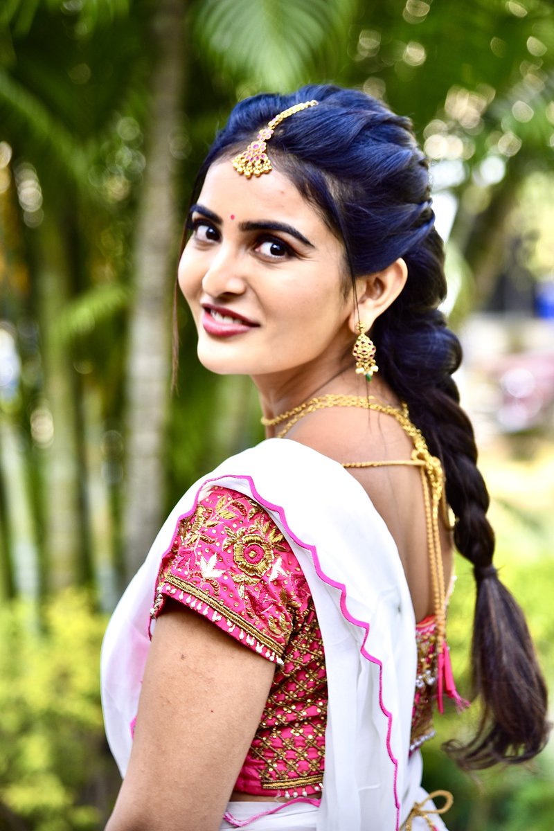 AnanyaNagalla's tweet photo. #HappyBhogi https://t.co/QkVWYpyMSz