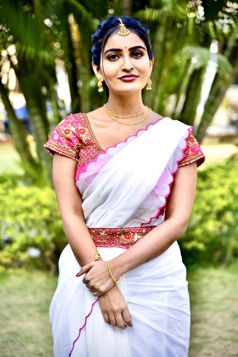 AnanyaNagalla's tweet photo. #HappyBhogi https://t.co/QkVWYpyMSz