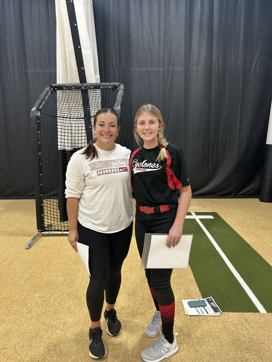 kmargoupis26's tweet photo. Thank you @TierOneFP and @SF3Softball for putting on a great camp today! I learned a lot and I can’t wait to attend more soon!! @coachmere_16 @MegPlesko9 @Kazdynn @HaleighJoyner30 @JuniorBailey @CoachFuentes21 @paigeknussman_  @shafermedia @Coach_M_Booth https://t.co/vnH6ag53lN