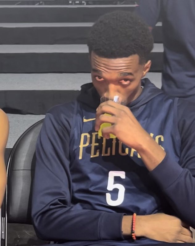 PelicansNBA's tweet photo. “PeLiCaNs ArE pUnTiNg” https://t.co/Bx1lFAkoRV