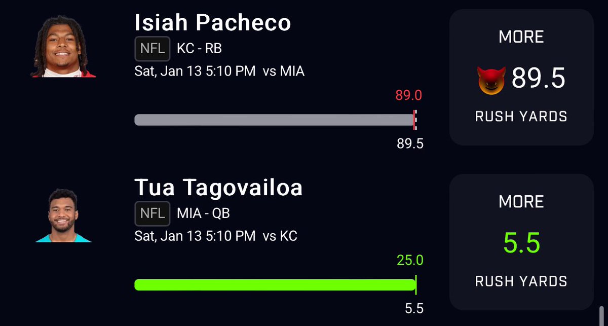 Dchava5oh's tweet photo. 😂😂😂 too bad the let CEH run the last plays. https://t.co/xJQ7EvOcaQ