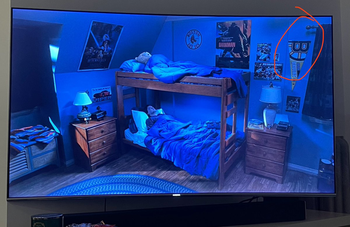 Watching the new Ted mini series on <a href="/peacock/">Peacock</a> which takes place in 1993 yet the <a href="/NHLBruins/">Boston Bruins</a> pennant on the wall uses a logo that didn’t exist until 2007. Oversight! Haha funny show though! <a href="/UniWatch/">UniWatch</a> <a href="/sportslogosnet/">Chris Creamer | SportsLogos.net</a> <a href="/SethMacFarlane/">Seth MacFarlane</a>