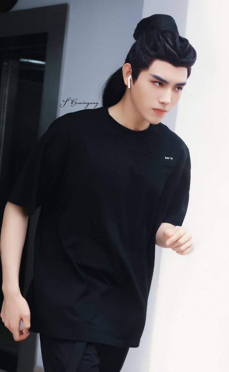 เจียวเจียว                     ทาท่า