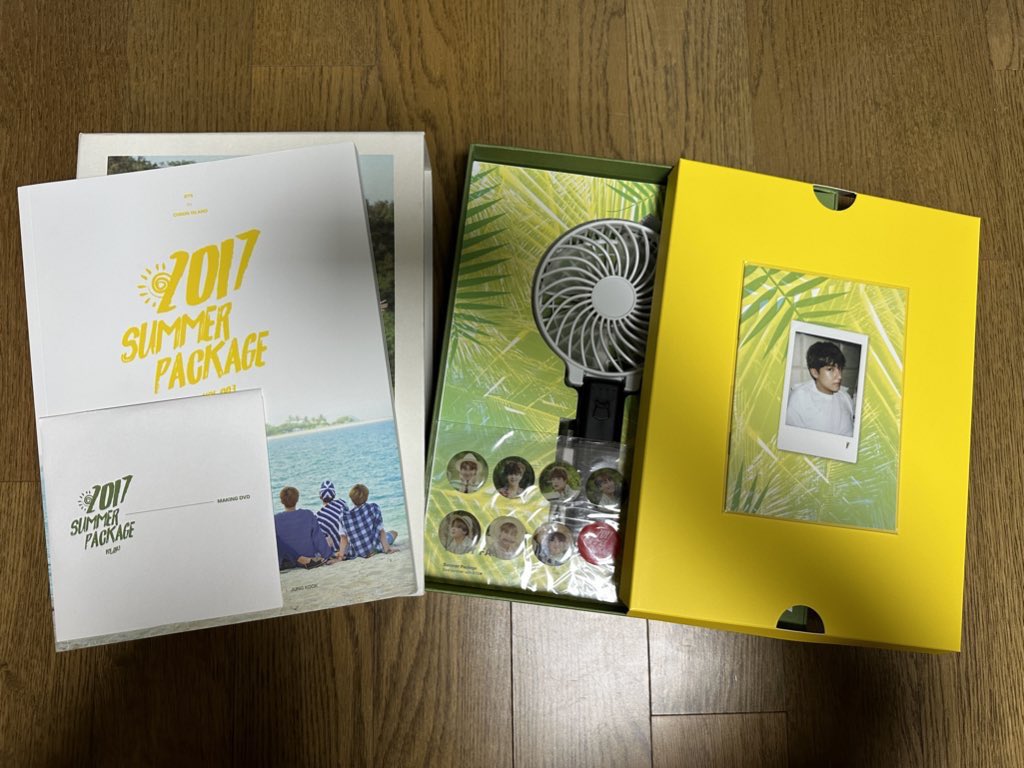 goods011010's tweet photo. 방탄소년단 썸머 패키지 summer package 양도합니다

17.19 일괄 8.0
Dm 주세요!

방탄 bts 남준 알엠 석진 윤기 슈가 호석 제이홉 지민 태형 뷔 정국 rm jin suga jhope jm v jk 포카 판매 굿즈 앨범 럭드 교환 특전 미공포 윙즈 화에필 미포 썸패 썸페 https://t.co/J5VP4BpKBW