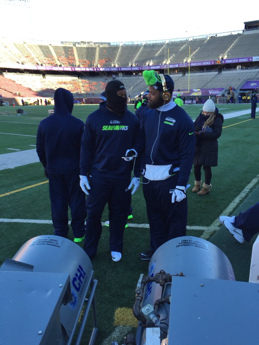 IandFurness's tweet photo. Coldest week ever right ⁦@SchramFOX13⁩?! Minnesota. 2016. The Blair Walsh miss game. Live shots for ⁦@fox13seattle⁩ in -5 temps. KC we can relate. No fun. https://t.co/8YXmnT4gL0