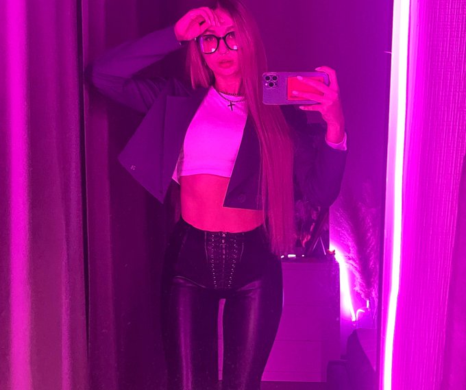 Heyyy🤪 https://t.co/KivAy6Vtil