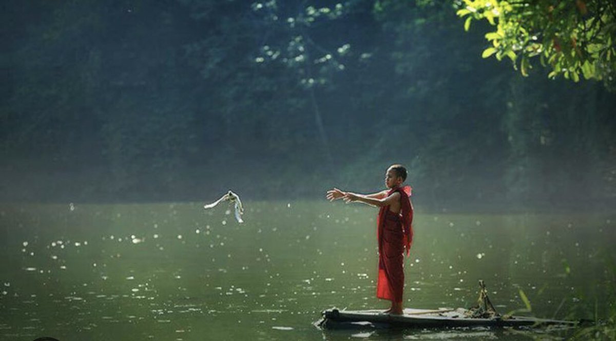 phunglb85's tweet photo. “Cuộc sống chính là như vậy: có chút bận, có chút mệt, có chút khổ, có chút phiền.

Nhưng đồng thời… cũng có chút ngọt ngào, có chút vui vẻ, có chút ấm áp, có chút bất ngờ.

Cuộc sống không đơn giản, hãy cố gắng sống đơn giản nhất có thể." https://t.co/vtNSHsTeB6