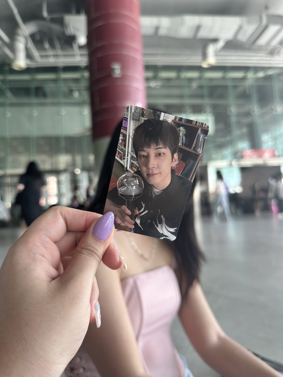 jangmiyaa_'s tweet photo. My friend, a wonwoorideul, gave up her wonwoo caratzone pc for me 🥺

Carats, don’t settle. If they wanted to, they would 😂 https://t.co/oAJruJdqGR