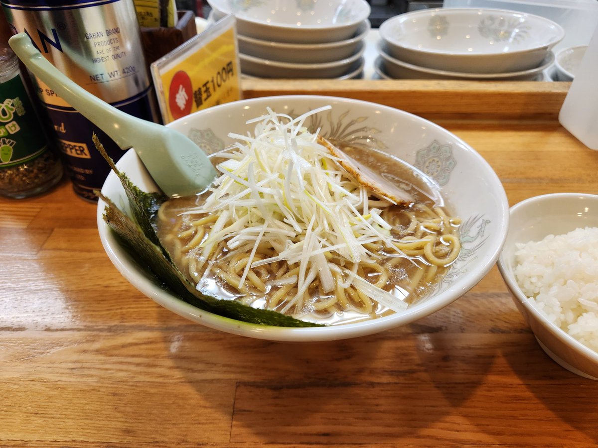 Damegane_travel's tweet photo. めっちゃ久しぶりにラーメン三太へ行ってきました。これぞ我が青春の味。 https://t.co/y27j2LSH5A