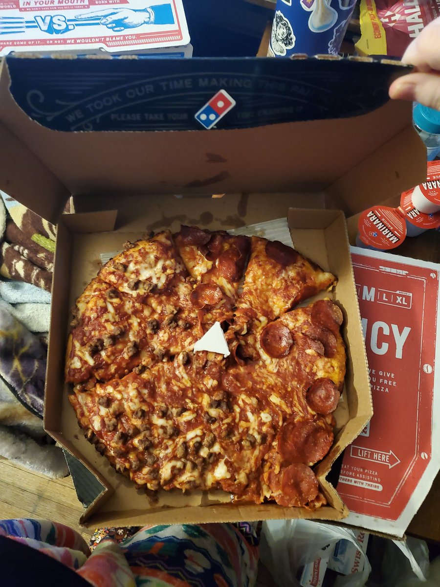 HurikainAsh's tweet photo. @dominos, I mean we did ask for extra sauce but dang. https://t.co/oYcMM72QEx