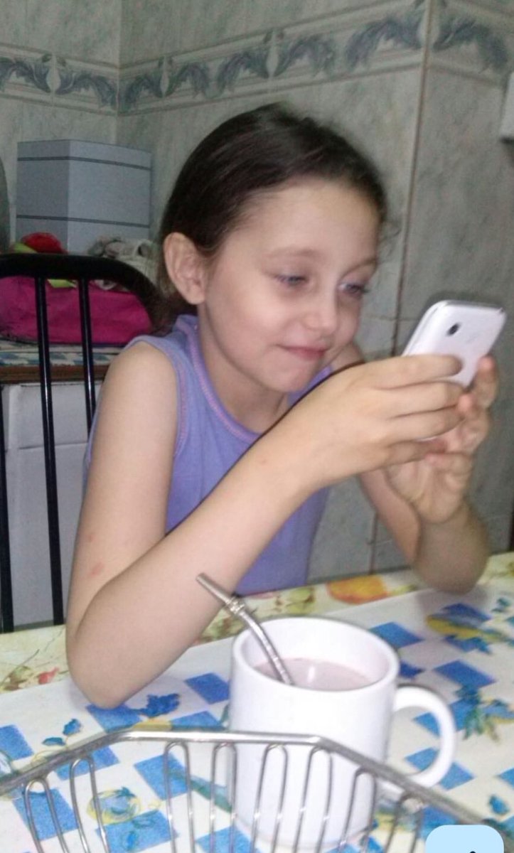 Me debe estar re boludeando pero me manda un mensaje y soy esta
