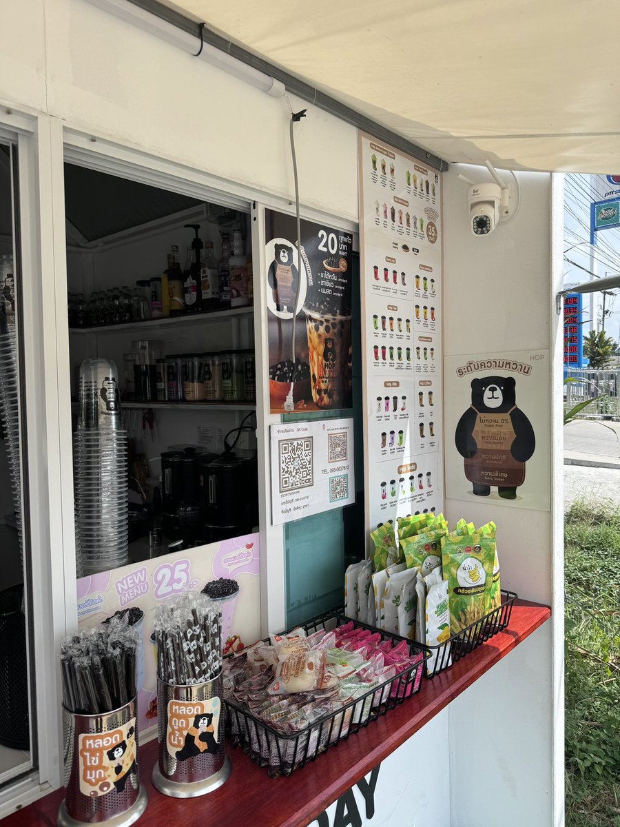 cacapicecek's tweet image. Thailand's economy is crazy cause wdym you can get this for 20baht (roughly RM2.60) cause this is like RM9 minimum at Malaysia 😭😭😭