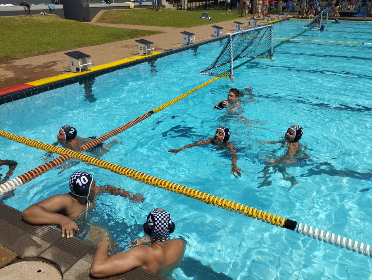 Jeppe Boys tweet media