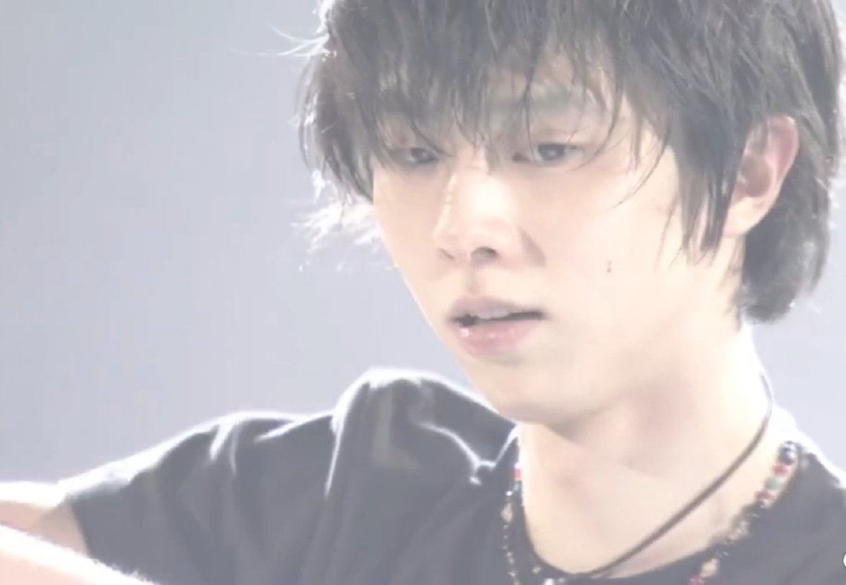 天呐，我可可爱爱的柚子宝宝，看到他如此快乐，我真的好开心，久违了的英语柚，这小声太迷人了呢😘😘我会一直支持你，結弦 #羽生結弦選手