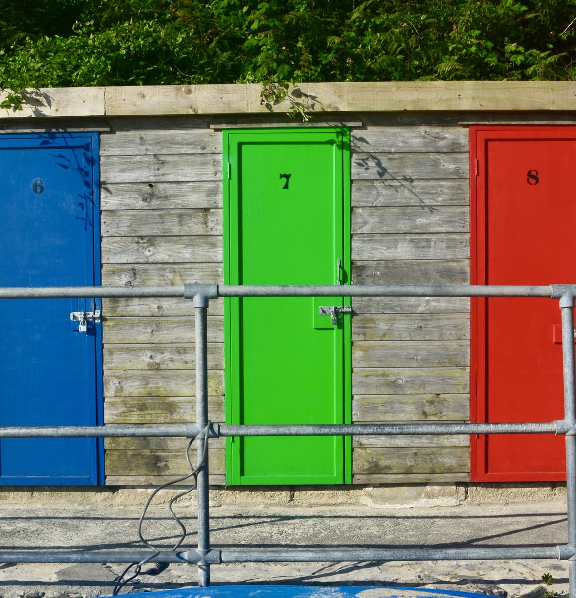 Shed7 beach hut in st ives ⁦<a href="/SundayBrunchC4/">Sunday Brunch</a>⁩ ⁦<a href="/shedseven/">Shed Seven</a>⁩ #shed7 #sundaybrunch