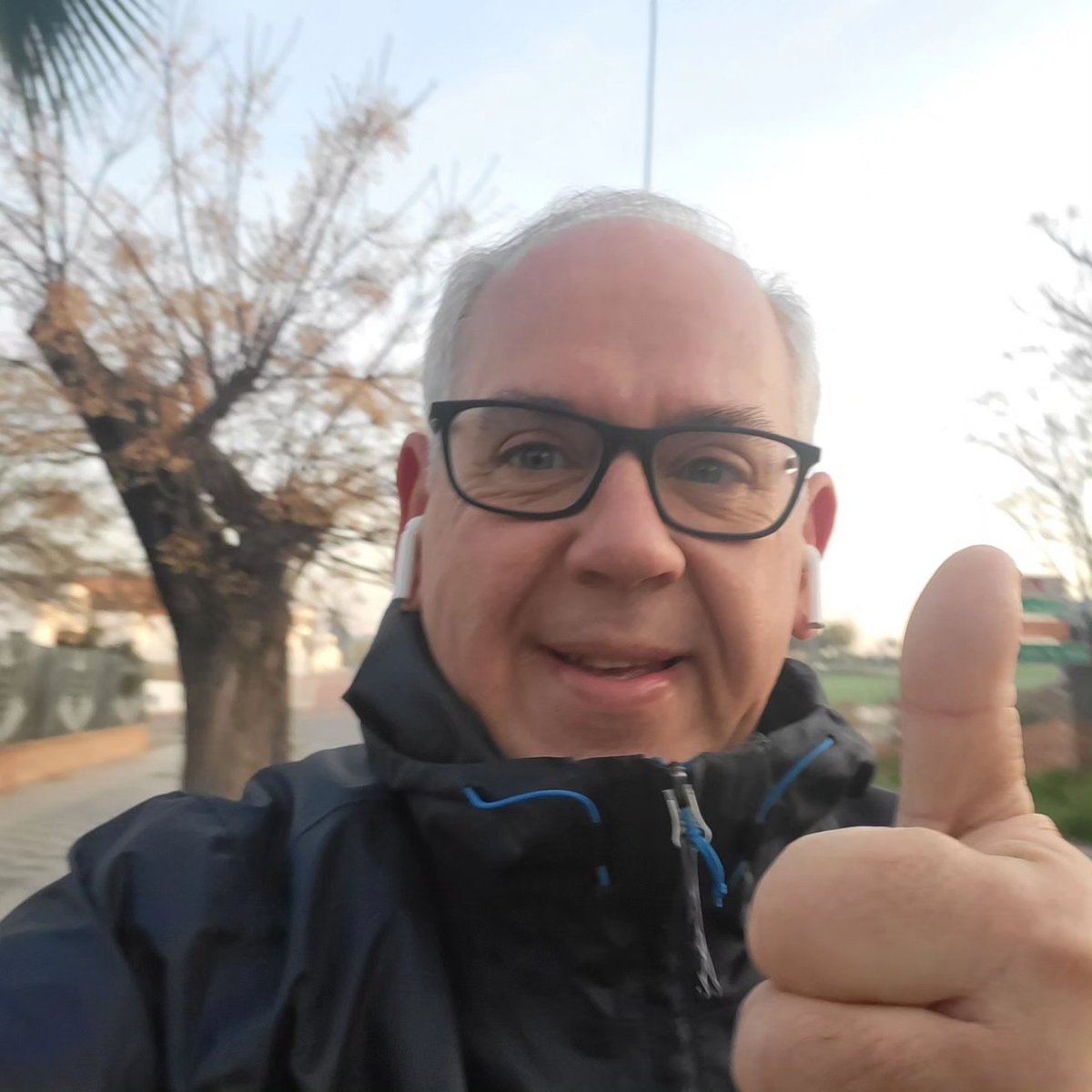 Jesus_Estrella's tweet photo. Corriendo🏃‍♂️mi #SanAntón particular. #AmiRitmo 
Recorrido: 10,10 km
Tiempo empleado: 1:29:12 h.
Ritmo Medio: 8:50 min/km
#NonStop #SinPrisaperosinPausa
#MotivaciónModoON 💪💪 https://t.co/zc8aa5vY2D