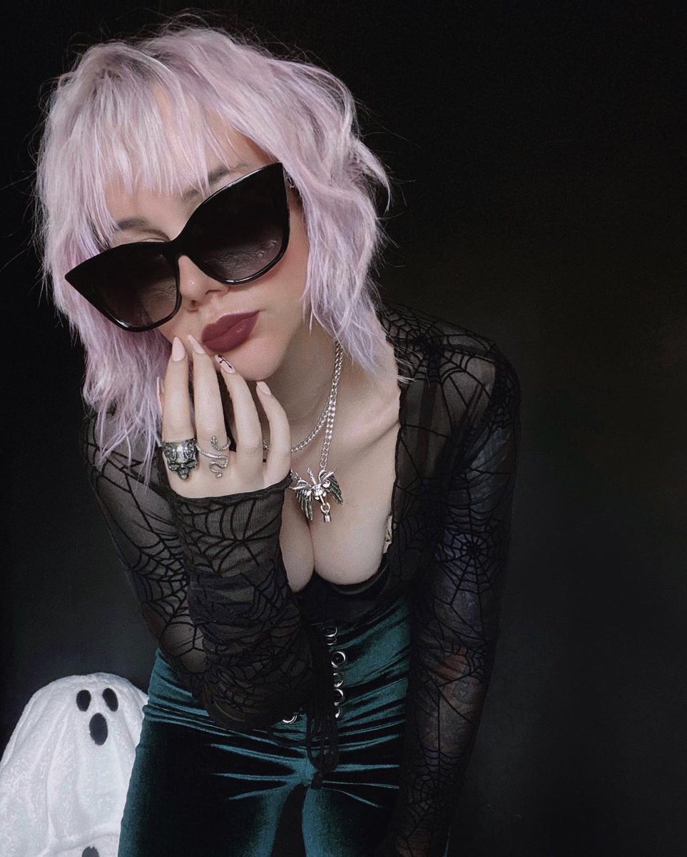 disturbiaco's tweet photo. Special mention to Ghostie in the corner ๐ป He pairs perfectly with our Venom top - Halloween is every day after all ๐ธ๏ธ
https://t.co/FxFqdF17aY
๐ธ @iwiboo
#disturbiavenomwraptop #disturbiaclothing #disturbiacommunity #altfashion #gothicfashion #halloweeniseveryday #gothaf https://t.co/f3eonJjHqn