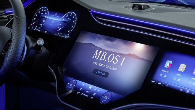 slcuervo's tweet photo. Mercedes anuncia que desaparecerán los botones físicos en sus coches, que serán remplazados por pantallas táctiles. 

¿Quitarán también las palancas de intermitentes? 😈😈

¿Qué os parece este anuncio de Mercedes?

Lo han hecho en el salón CES en Las Vegas, donde explicaron que las pantallas serán más grandes de ahora en adelante. Además implementarán IA en sus coches.