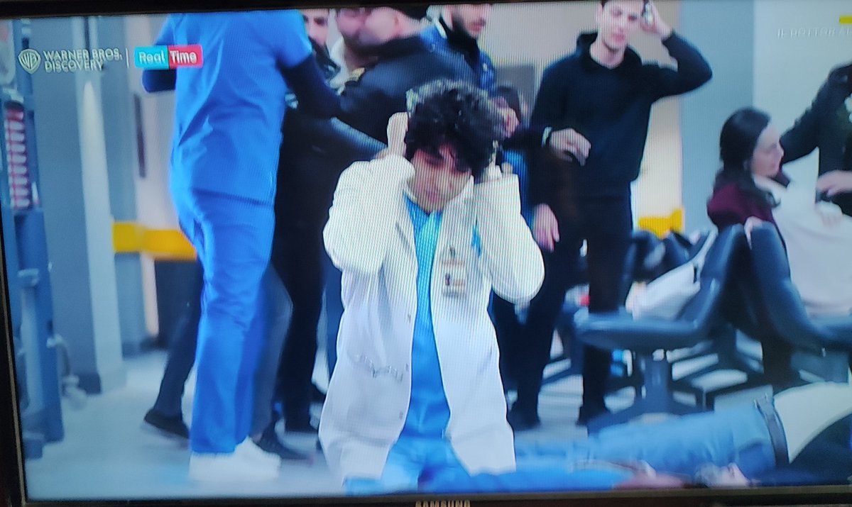 Nate_8816's tweet photo. Questa puntata è stato emozionante e pieno di suspance...
#IlDottorAli #MiracleDoctor https://t.co/mqhot7cbwN