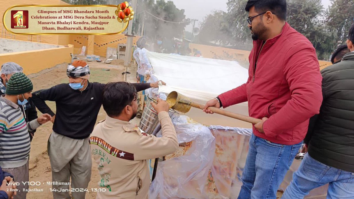 DSSNewsUpdates's tweet photo. Divine nourishment for soul, sacred Langar gets prepared for millions of devotees at the pious #MSGBhandara. 
#IncarnationMonth #DeraSachaSauda https://t.co/fxpGTO69gJ