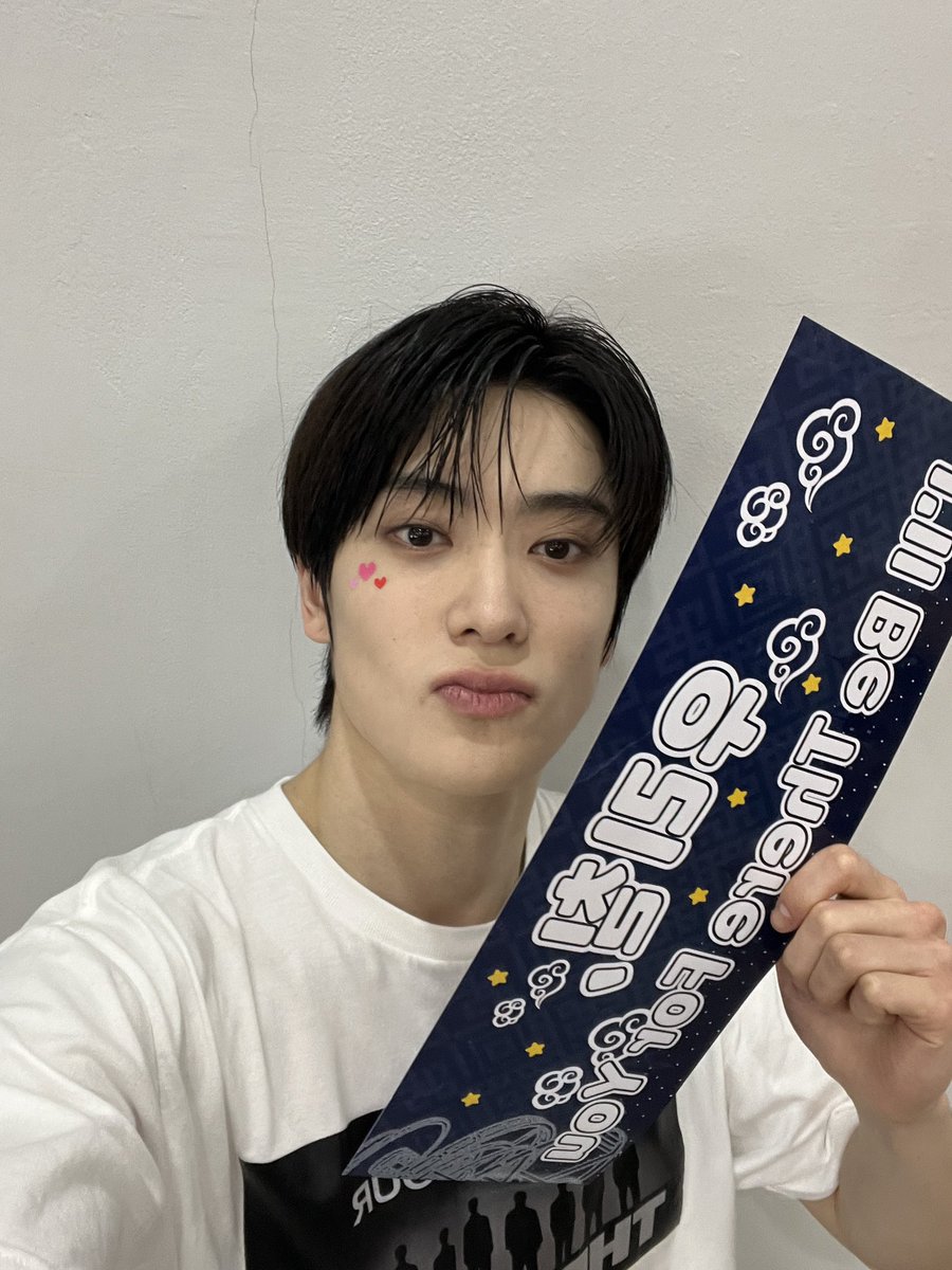 JJHLOOKS's tweet photo. 🤍 https://t.co/zp8k9jzwdy