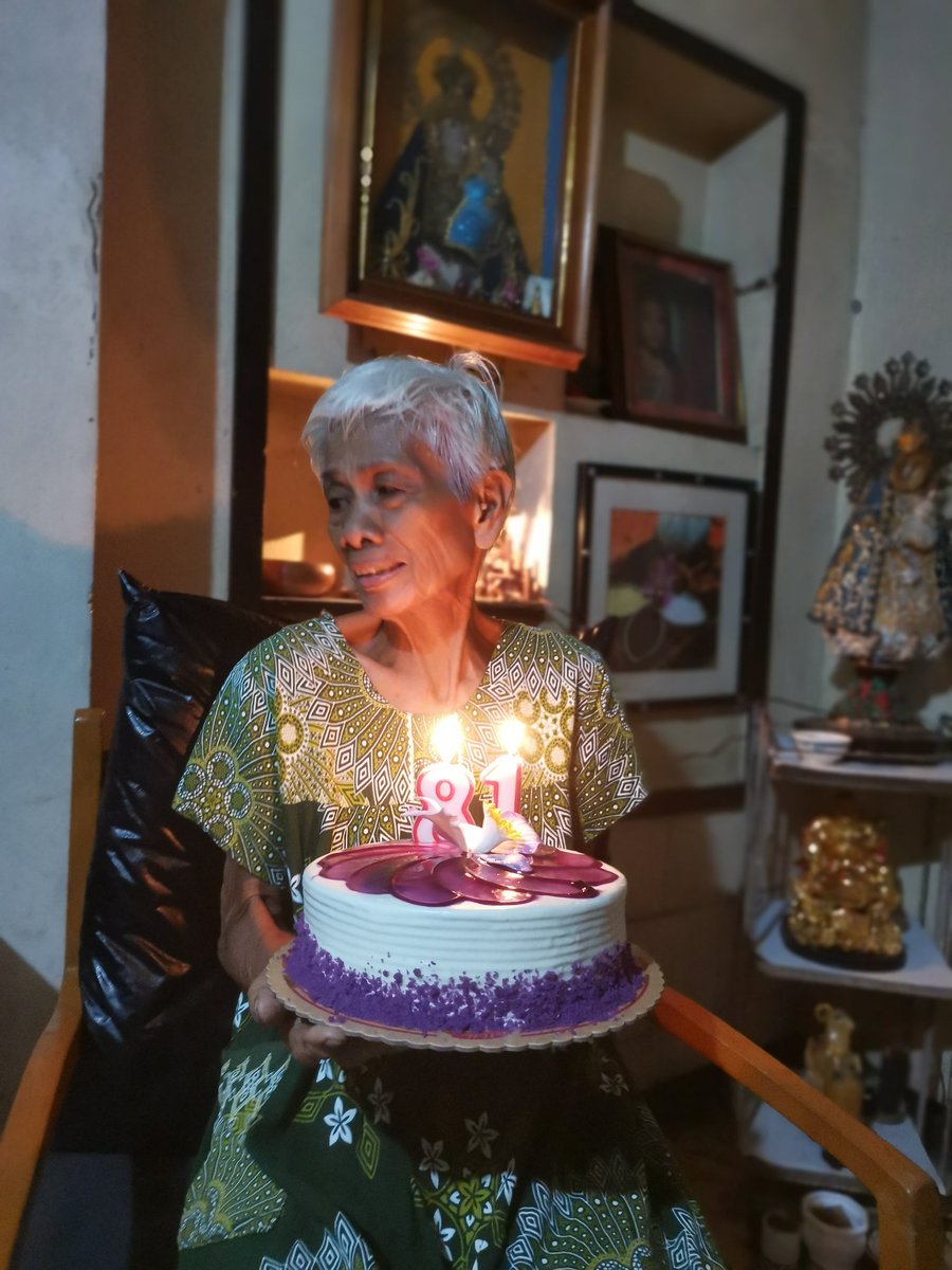 DrewDolor's tweet photo. Happy bday lola ❤️❤️❤️ https://t.co/vCYfq6P8W9