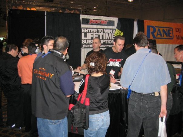 TJtheDJ's tweet photo. 20 years ago #SelectMix was born w/ @djmarcusmcb & right next to us was the debut of @Serato in the @RaneDJ booth 2004 #LasVegas #MobileBeat https://t.co/XpZCH3HcnX