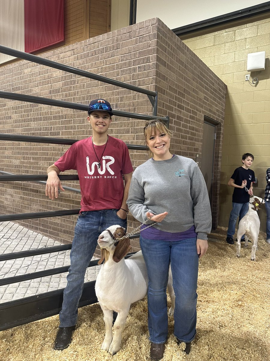 CTE_Teach_Jess's tweet photo. Learning how to show Miklo for the FFA celebrity show was so much fun!! And a lot of work!! https://t.co/RQsSfrgkjX