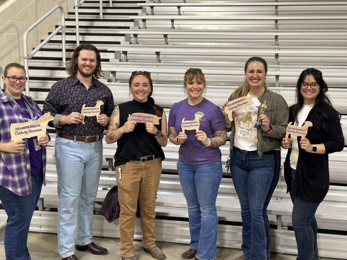 CTE_Teach_Jess's tweet photo. Learning how to show Miklo for the FFA celebrity show was so much fun!! And a lot of work!! https://t.co/RQsSfrgkjX