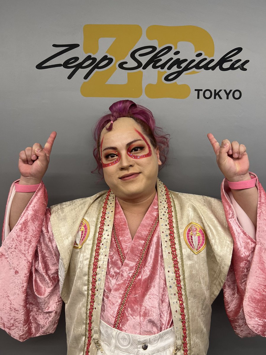 AyatraGin's tweet photo. Zepp Shinjuku皆さんありがとうございました！！最高に楽しかったね！🙃
また大きい会場でライブできるように頑張るので皆さんついてきてね🐽 https://t.co/qiBD5IqXPe