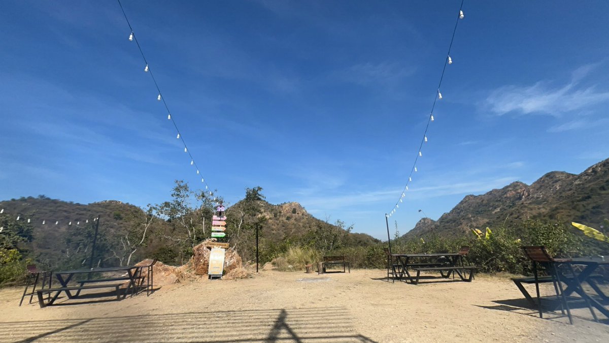 drnarcc's tweet image. Thanks to NMC, i got my first day-off after 3 months !!
On a side note, such a pretty place na !?