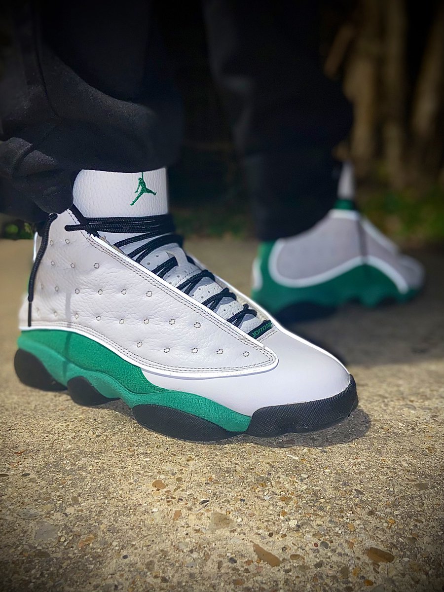 Day is almost over but before it is let me s/o @jadendaly for the start of #13sonthe13th 

2020 AJ 13 Retro ‘Lucky Green’
with a lace swap

#KOTD 
#WDYWT 
#JMillzChallenge
#mykicks12Exclusive
#NiceKicks 
#TheSneakerAdmirals
#snkrskickcheck 
#snkrsliveheatingup