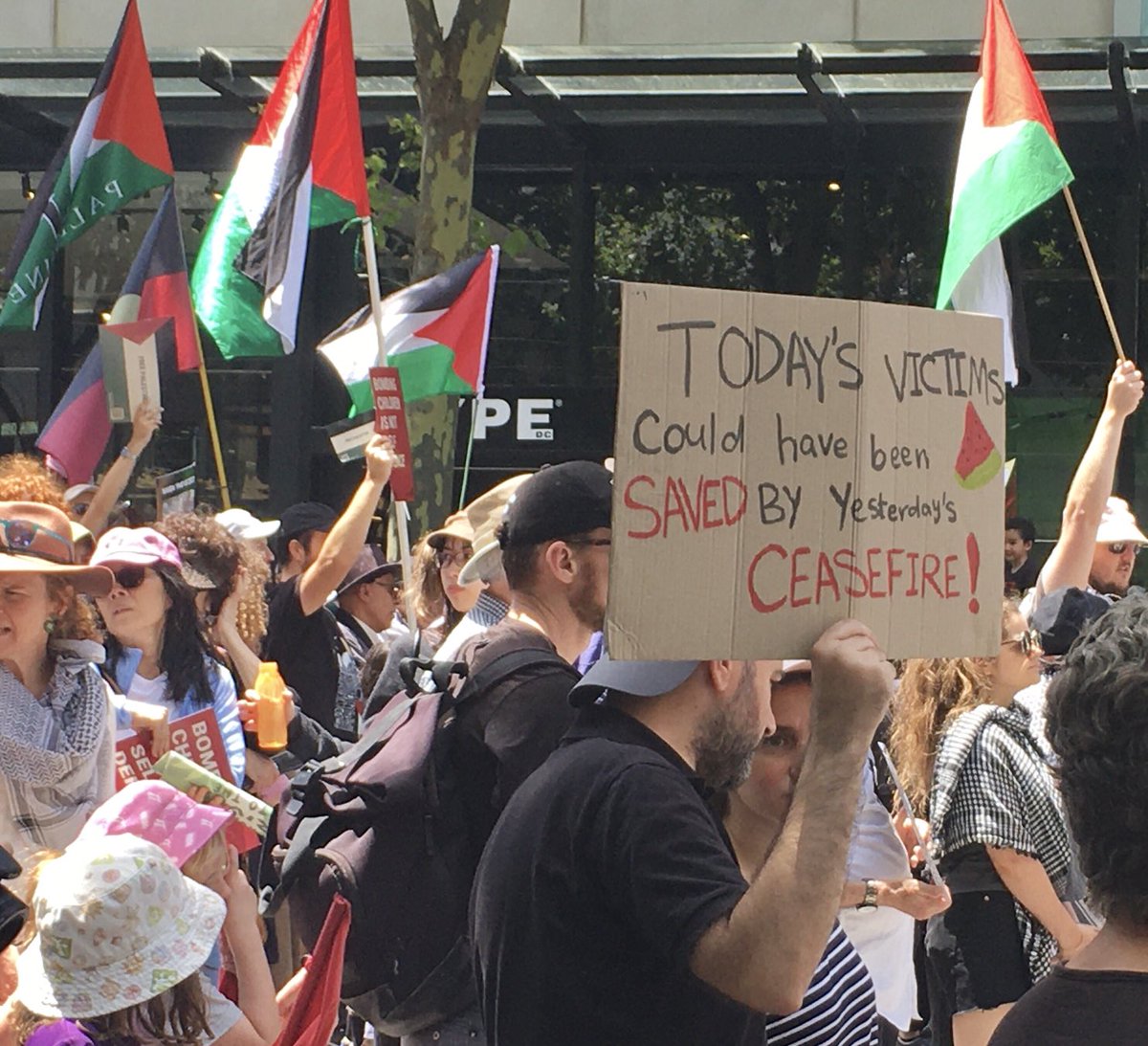 Irrefutable logic - banner at today’s Free Palestine rally in Melbourne. Rally called for a total ceasefire now &amp; thanked South Africa for its action in the International Court of Justice.