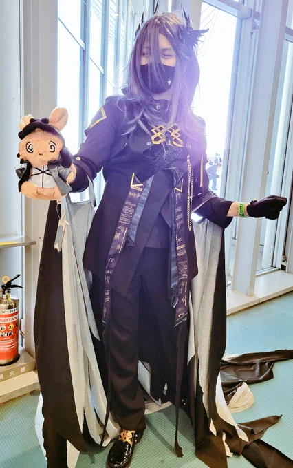オペレーターにうちのドクターぬい頭むんずしてもらった……(許可ありがとうございます無理言ってすみません)