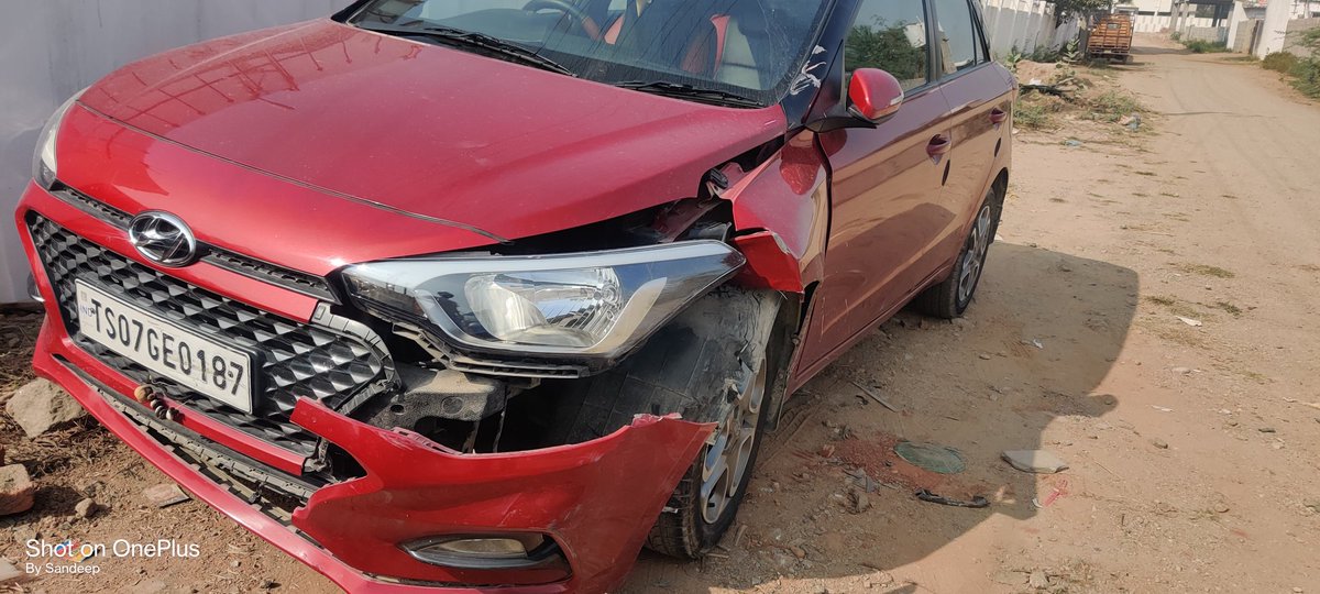 trs_sandy's tweet photo. Just missed from a major accident at Bejjanki Cross road. By God's grace #MyFamilyIsSafe https://t.co/5UIu0yasx7