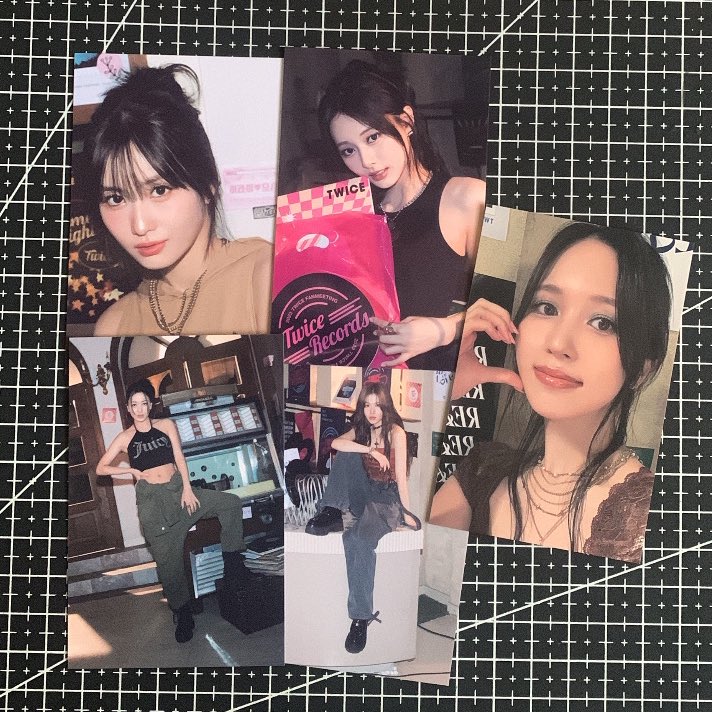 lovraea's tweet photo. 。゚゚・。・゚゚。
゚。 #loviemails .ᐟ
゚・。・゚
╰ hello @Ielebap ! my once again tc pack are finally here ! im really happy w my pulls >< till our next ໋𝜗𝜚
t. #thxsunkollects https://t.co/eyIHV1S0I1