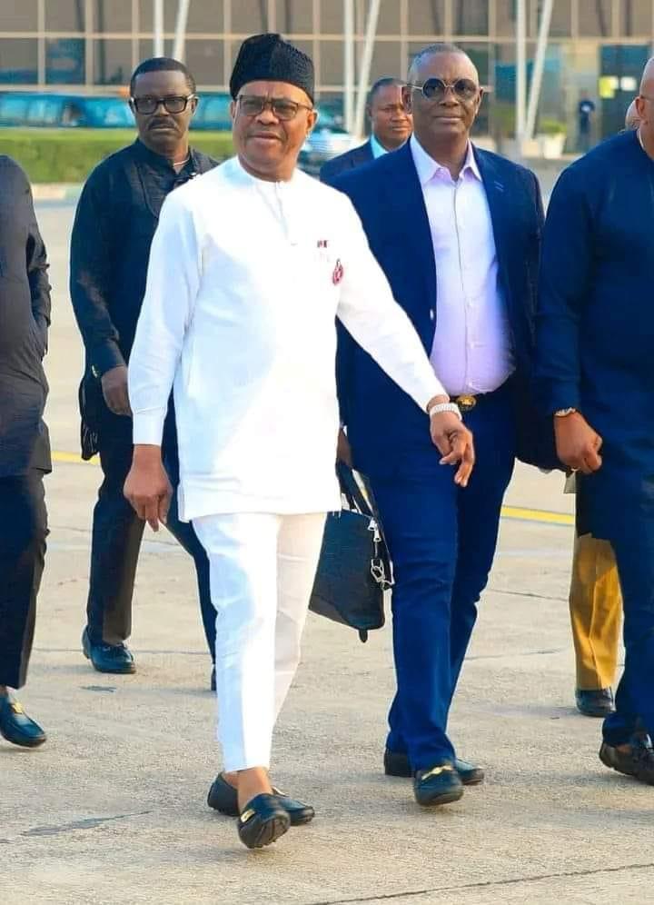 felix_enimini's tweet photo. Every market day, the FCT Minister, Wike will be in Port Harcourt to drag Political structures with his Governor Fubara. FCT is has turned to kidnapper's den. My pain is, Nigerians never voted for these demons, the more reason Yakubu will die a painful dead.
#SecureFCT https://t.co/RaT9ycmrnk